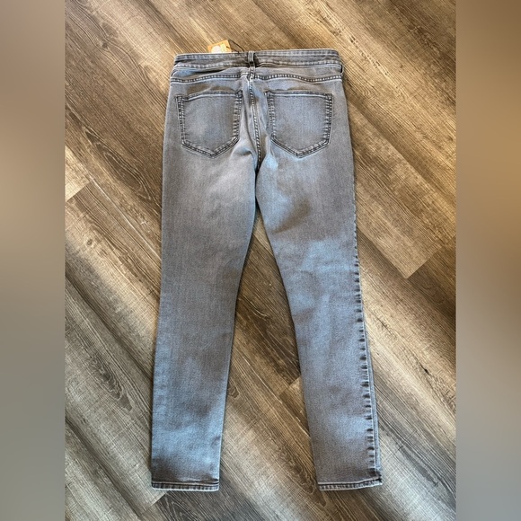 H&M Gray Skinny Jeans with Stretch Denim - Picture 2 of 3